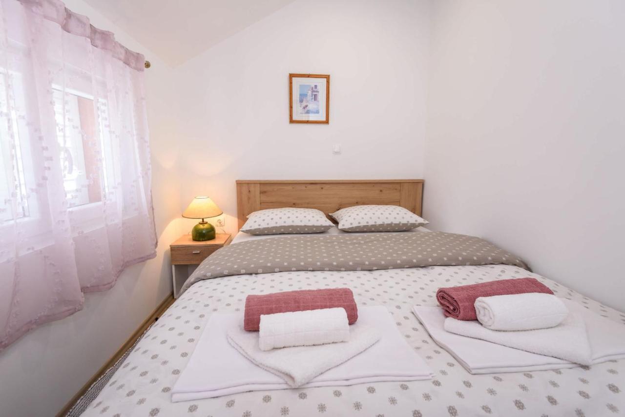 Bonaca Apartment Rogotin Екстериор снимка