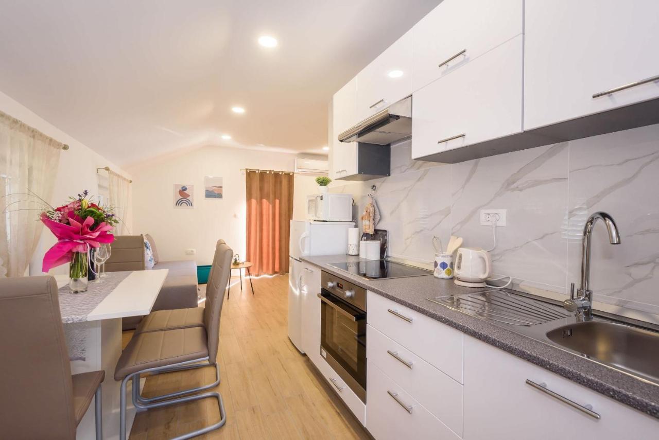 Bonaca Apartment Rogotin Екстериор снимка