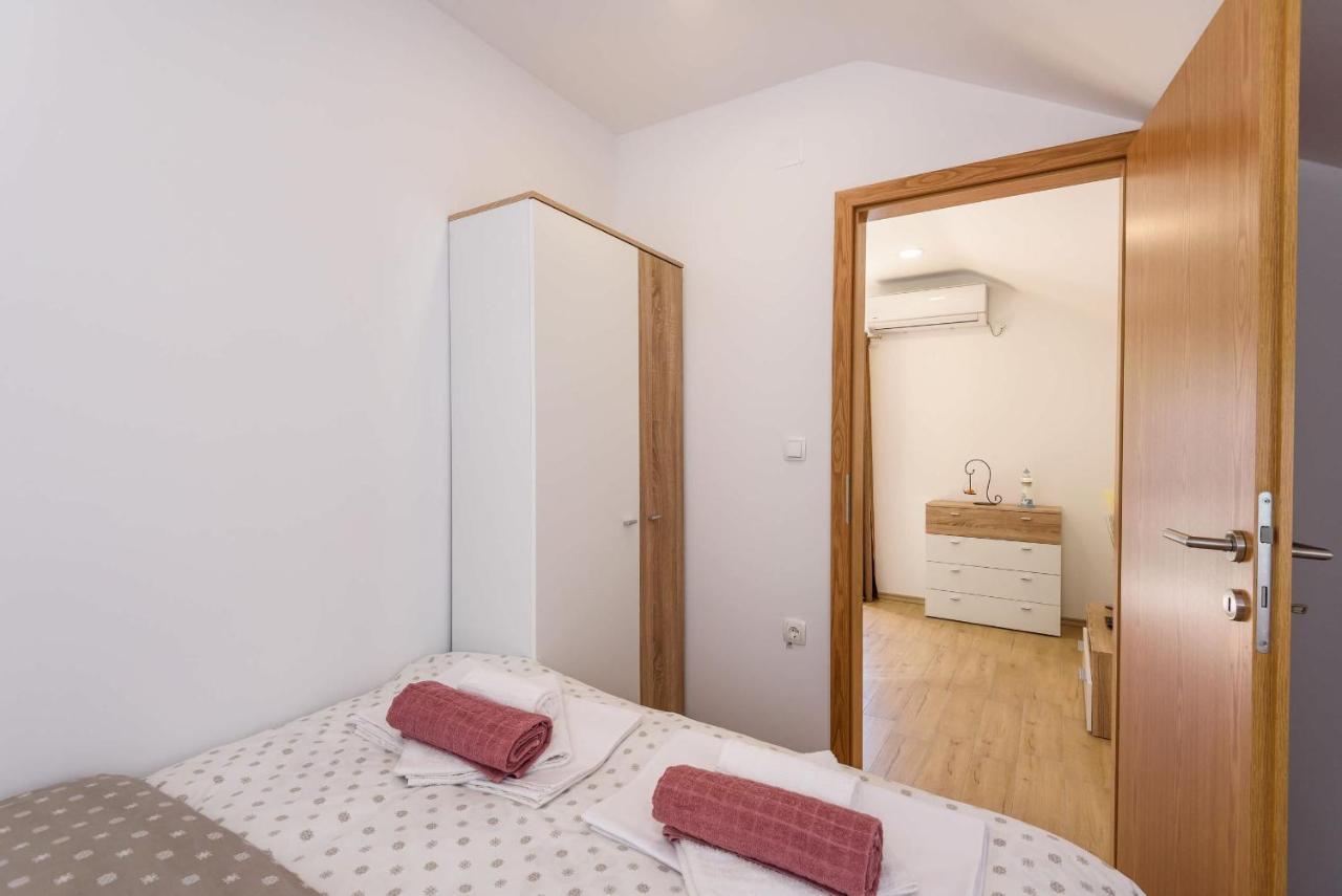 Bonaca Apartment Rogotin Екстериор снимка